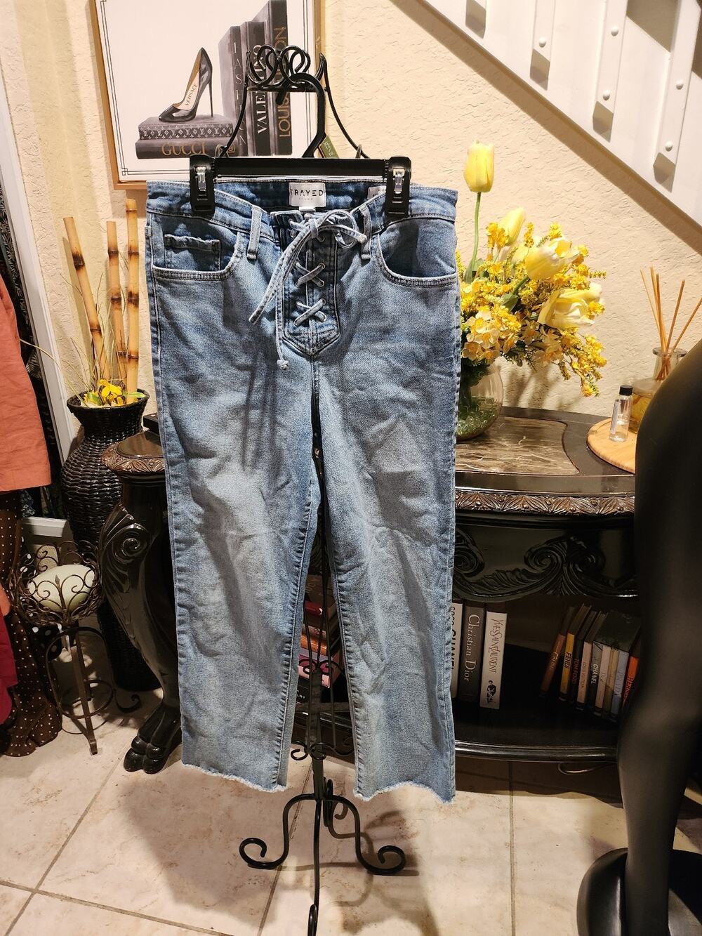 Frayed high rise straight crop jeans size 28